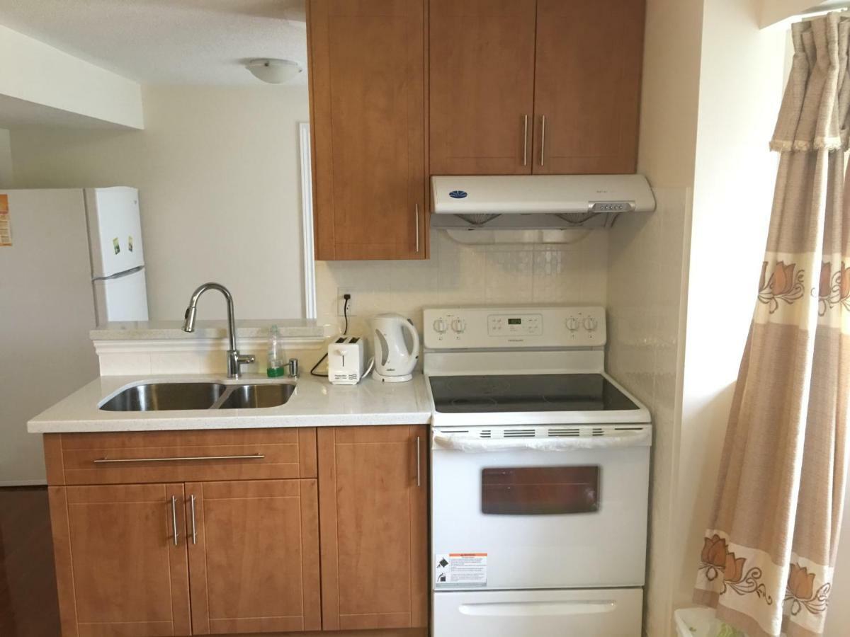 Appartement Gorgeous 1Bdr Prime Kitchen à Ajax Extérieur photo